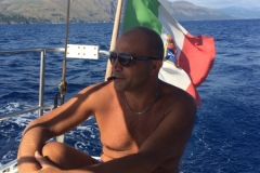 insieme sulla barca a vela 8